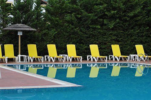 Thinalos Aparthotel Acharavi  Ngoại thất bức ảnh